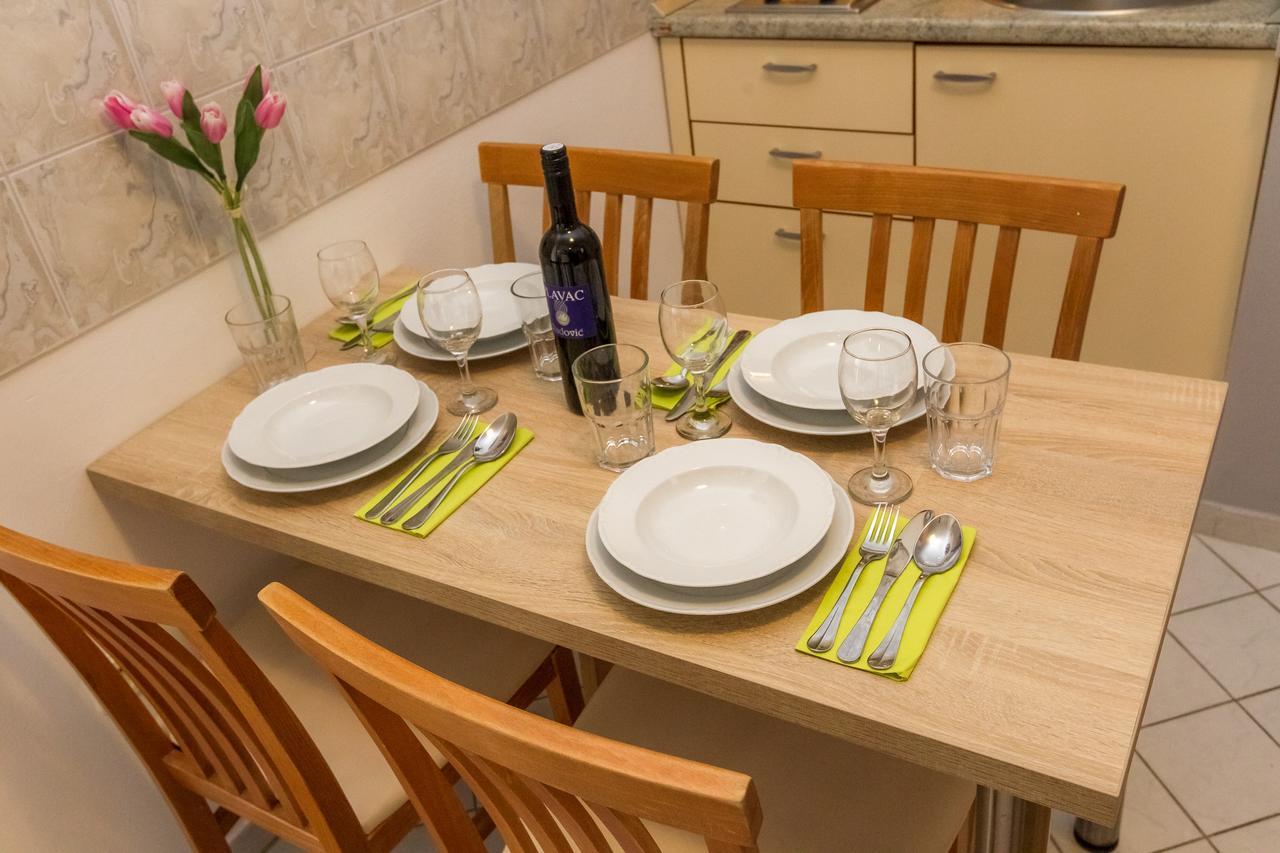 Apartments In City Center Ventus Novalja Kültér fotó